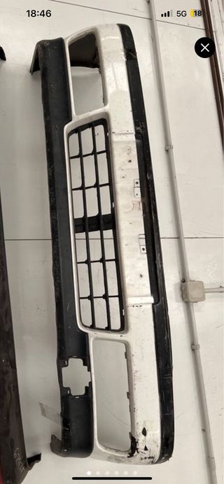 Parachoques delantero Nissan Sunny