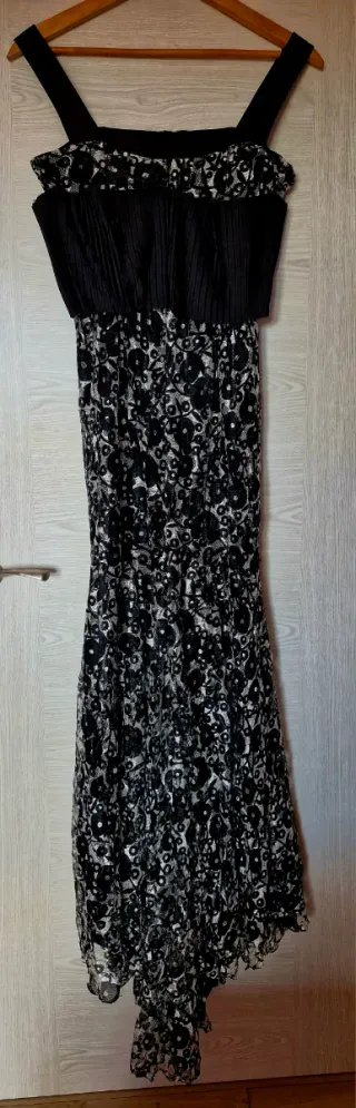 Vestido Adolfo Domínguez Negro y Blanco