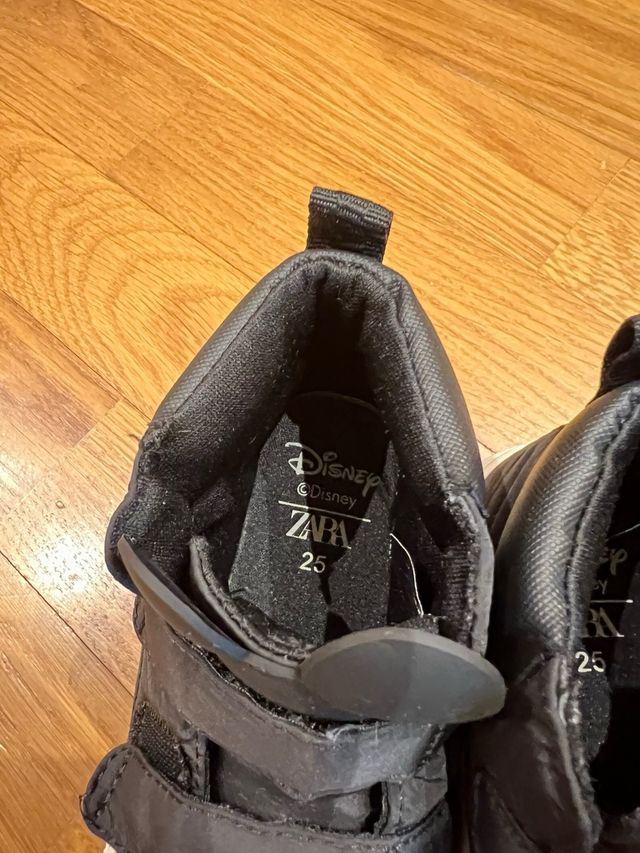 Zapatos Mickey Mouse negros de zara talla 25