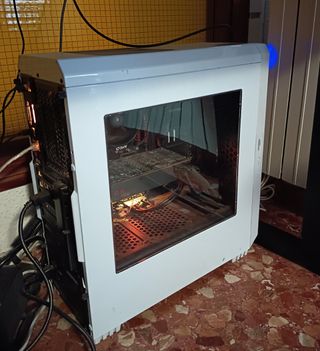 Ordenador PC Gaming AMD + monitor leer descripción