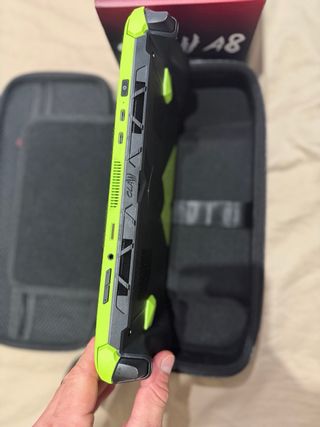 MSI Claw A8 1TB Z2 Extreme