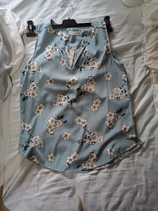 CAMISA FLORAL SIN MANGAS