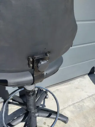 Silla de oficina ergonómica negra