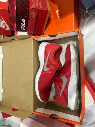 Zapatillas Nike Running Rojas y Blancas