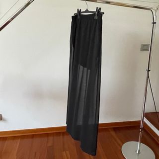 Gonna lunga nera trasparente