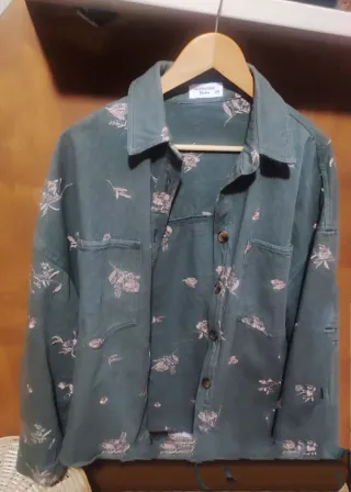 Chaqueta verde bordada floral