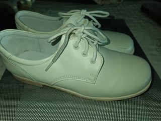 Zapatos vestir niño Bubble Bobble beige
