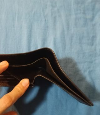 Cartera gris nueva, piel sintética