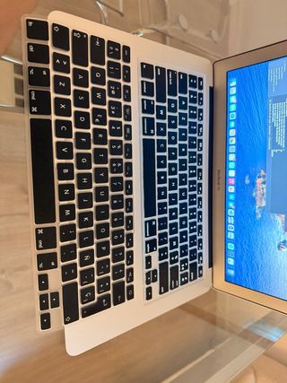 MacBook Air 13 2015 Apple Plata.
