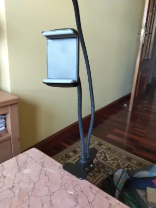 Lámpara LED flexible con pinza