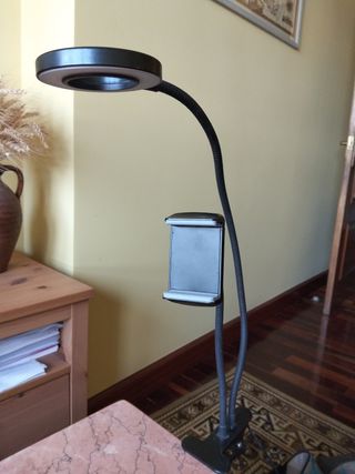 Lámpara LED flexible con pinza