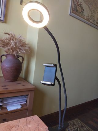 Lámpara LED flexible con pinza