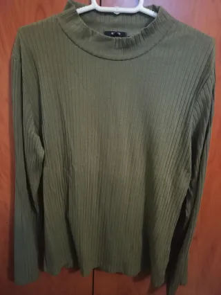 Camiseta manga larga verde oliva