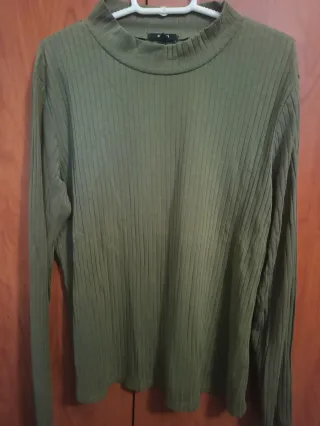 Camiseta manga larga verde oliva