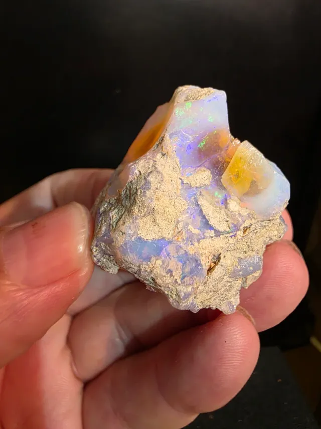 Opale etiope naturale