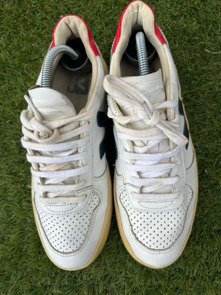 Zapatillas Veja Blancas y Rojas