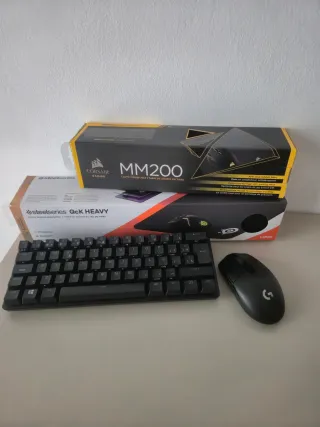 Pack gaming teclado, ratón y alfombrillas