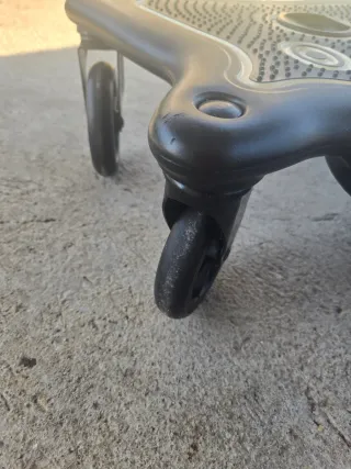 Patinete adaptable para cochecito