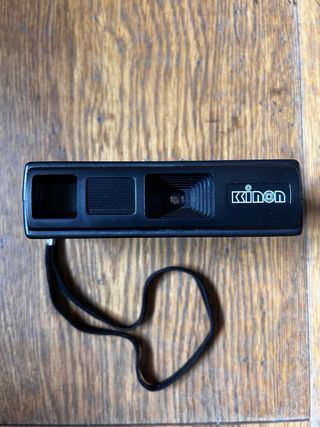 Kinon 110 Mini Pocket Camera vintage anni '70