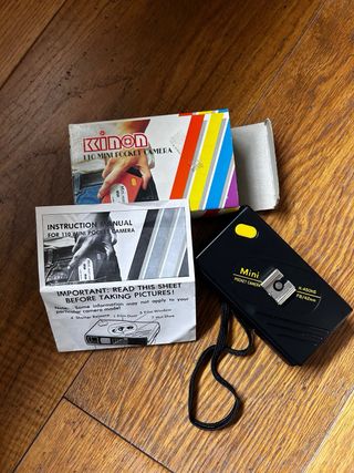 Kinon 110 Mini Pocket Camera vintage anni '70