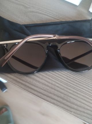 Gafas Hawkers Negras y Rojas