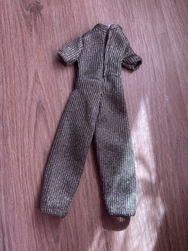 Mono Nancy Dorado con Cinturón y Collar