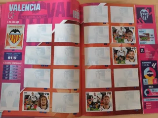 Álbum cromos LALIGA 2025-26 Panini + 200 cromos
