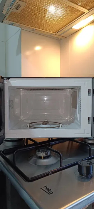 Microondas Taurus Grill 20L CASI NUEVO