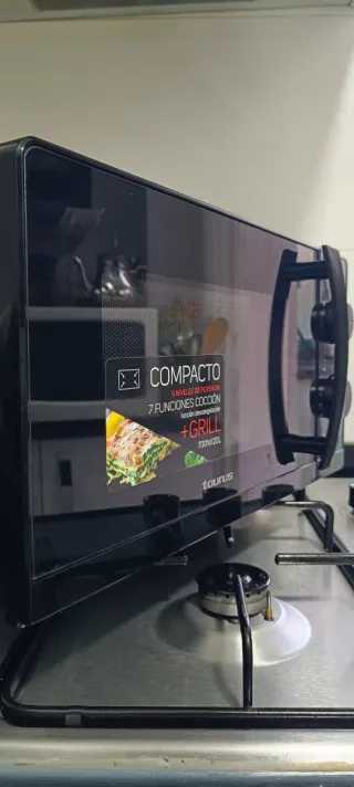 Microondas Taurus Grill 20L CASI NUEVO