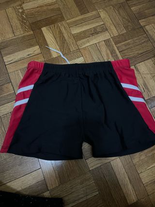 Conjunto Ropa de Baño: Camiseta, Short y Bañador 