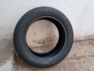 Neumático 205/55R16 91V seminuevo