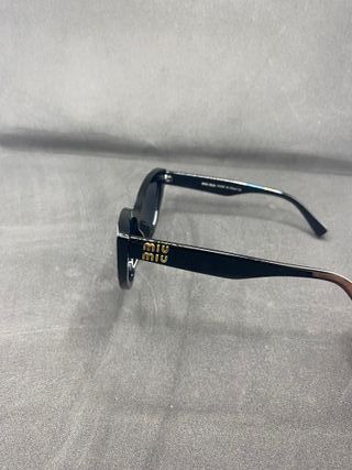 Occhiali da sole Miu Miu Made in Italy