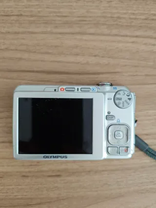 Cámara Olympus FE-340 Plata