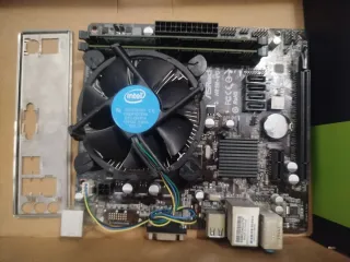 Intel i3-4170k + placa base Asrock H81M + 4x2 GB