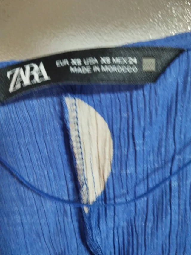 Camisa cruzada lunares Zara