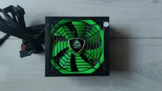 Fuente de Alimentación 900W KEEP OUT