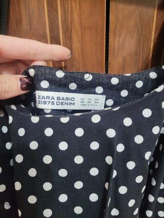 Blusa lunares hombros descubiertos