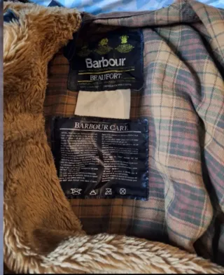 Chaqueta Barbour Beaufort Granate Forro extraible.