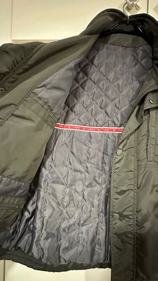 Chaqueta hombre color caqui.  Hombros 49 cm Largo