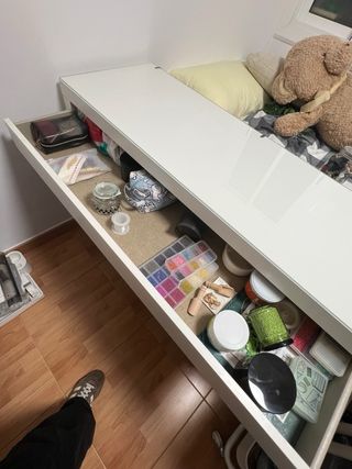 Tocador MALM Blanco Ikea con Cristal