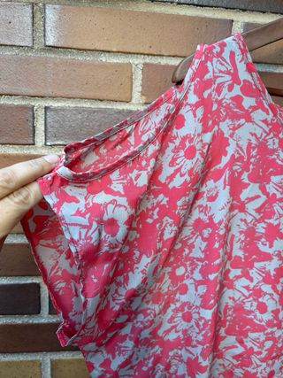 Vestido o top estampado floral