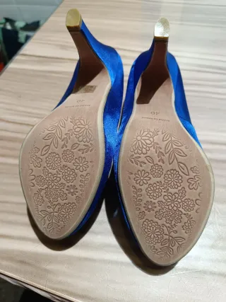 Zapatos de tacón azul talla 40