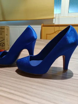 Zapatos de tacón azul talla 40