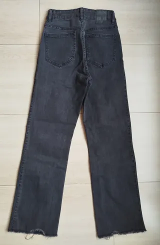 Lote Ropa Chica XS/S: 2 Pantalones y 2 Sudaderas