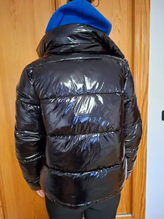 Cazadora Stradivarius Negra Brillante talla L