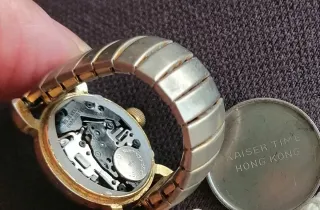 Reloj Anillo Vintage Dorado