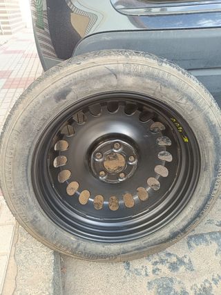 Rueda de repuesto Mercedes 
