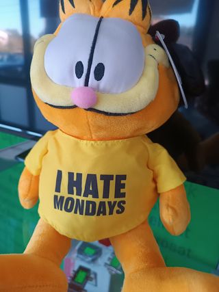 Peluche Garfield I Hate Mondays 30cm