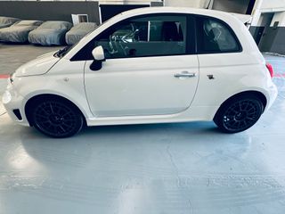 Abarth 595 2022