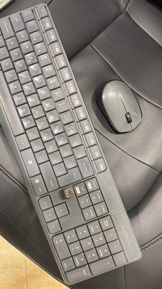Teclado y Mouse Logitech Gris